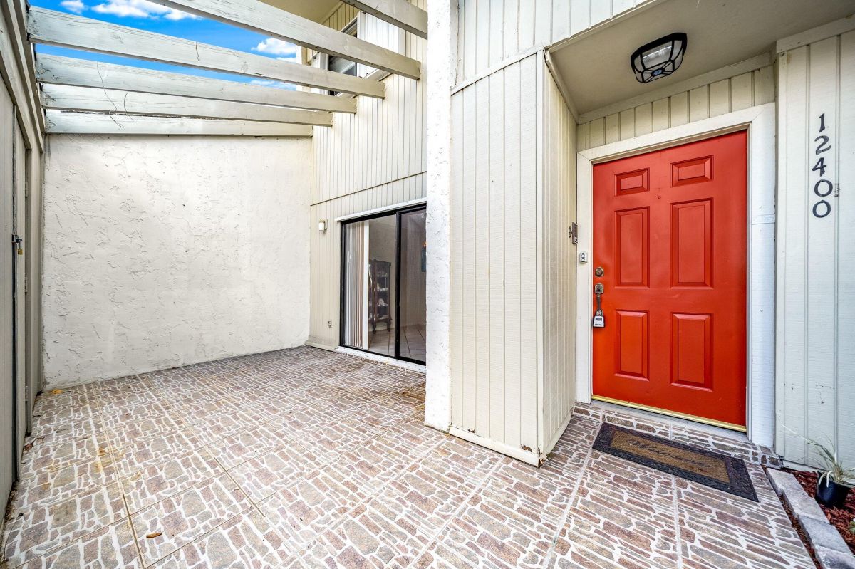 12400 Westhampton Circle