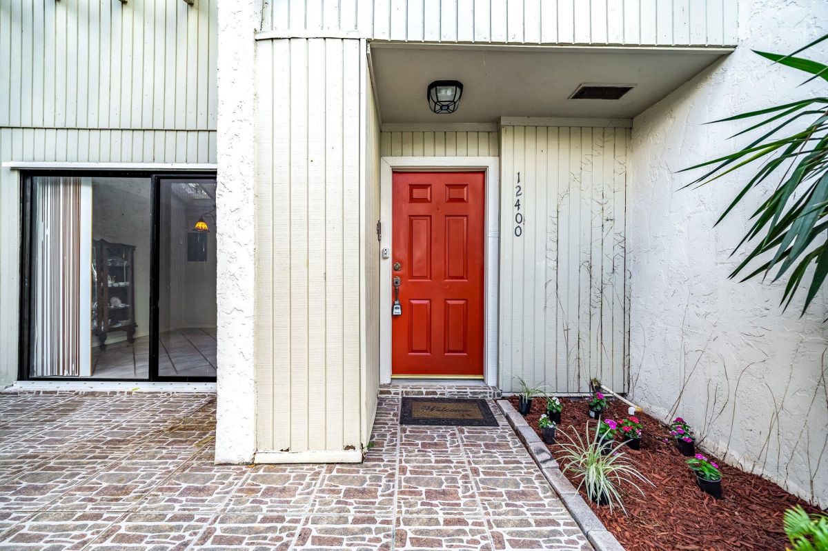 12400 Westhampton Circle