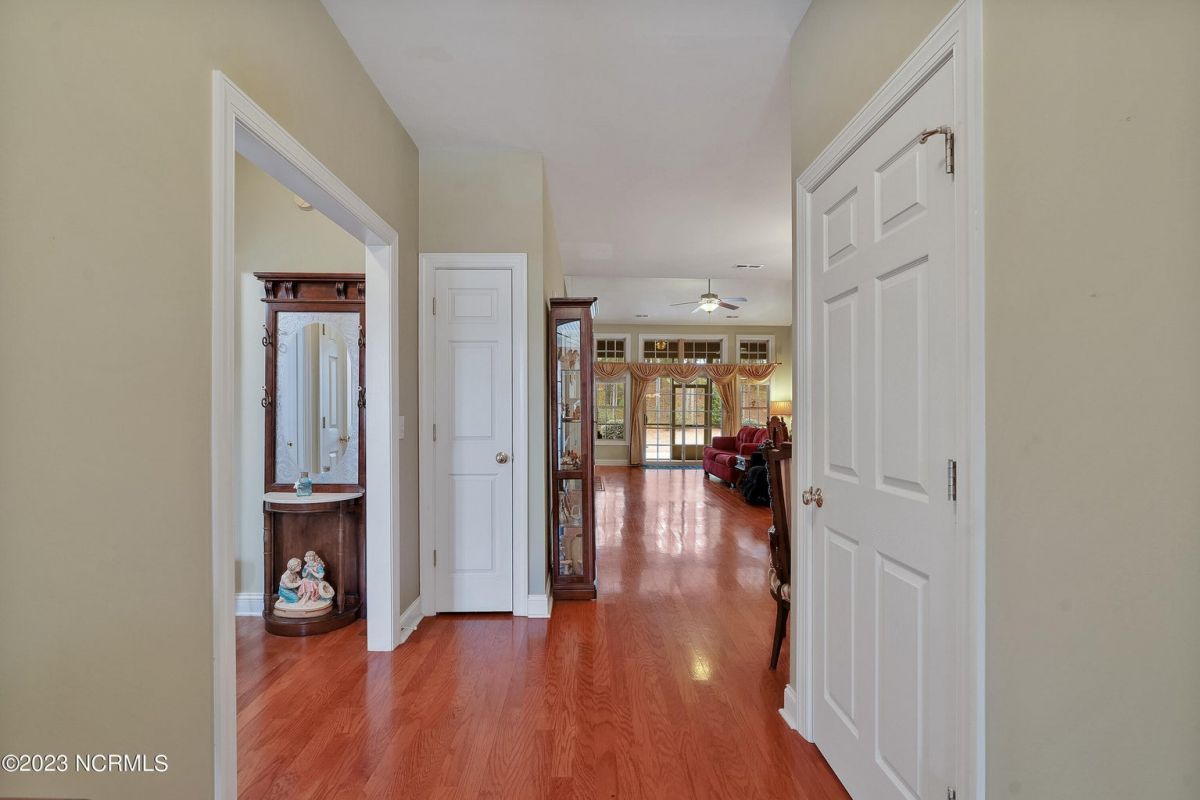 3020 Braewood Court