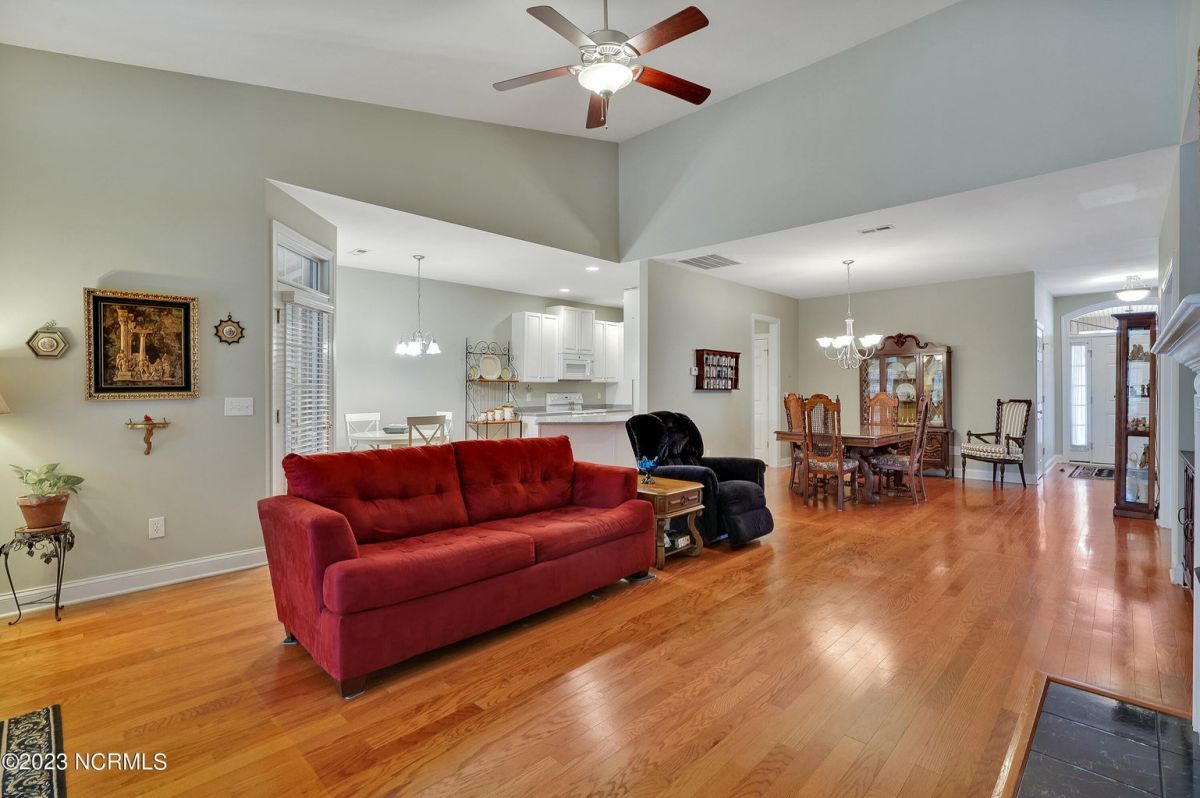3020 Braewood Court