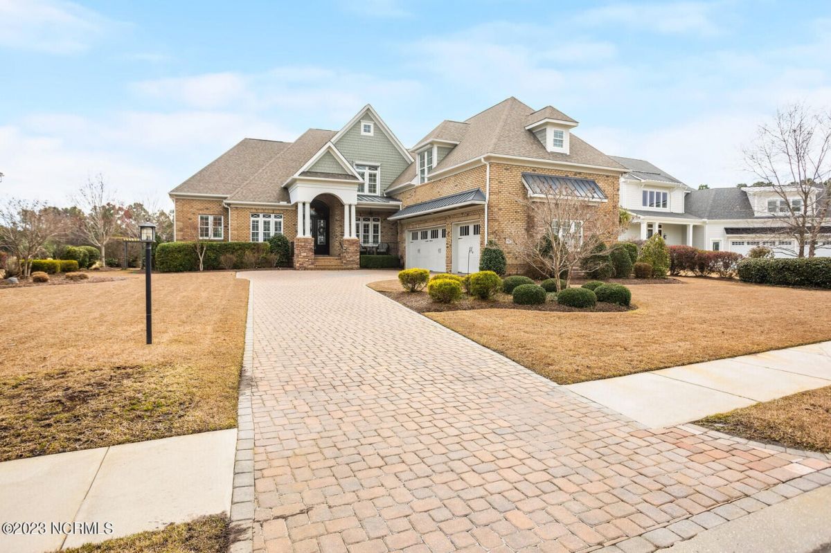 3737 Bridgewater Drive