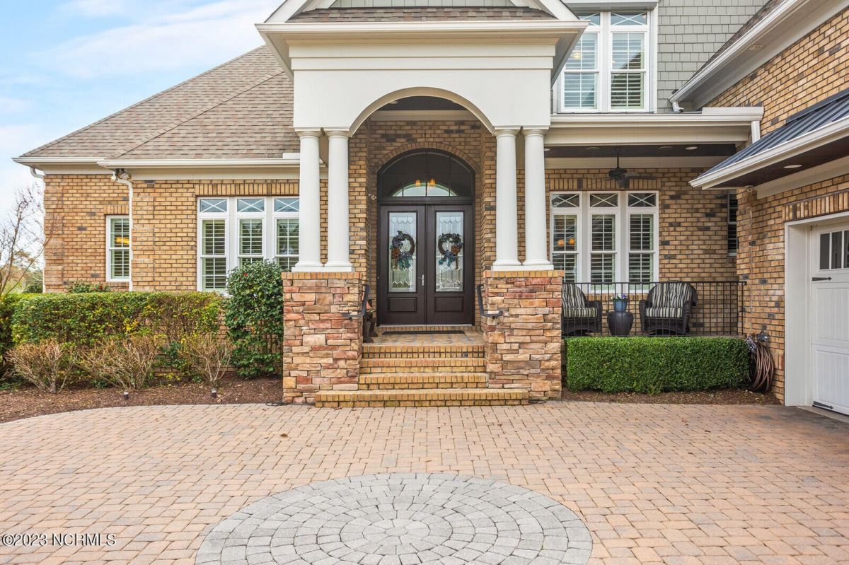 3737 Bridgewater Drive