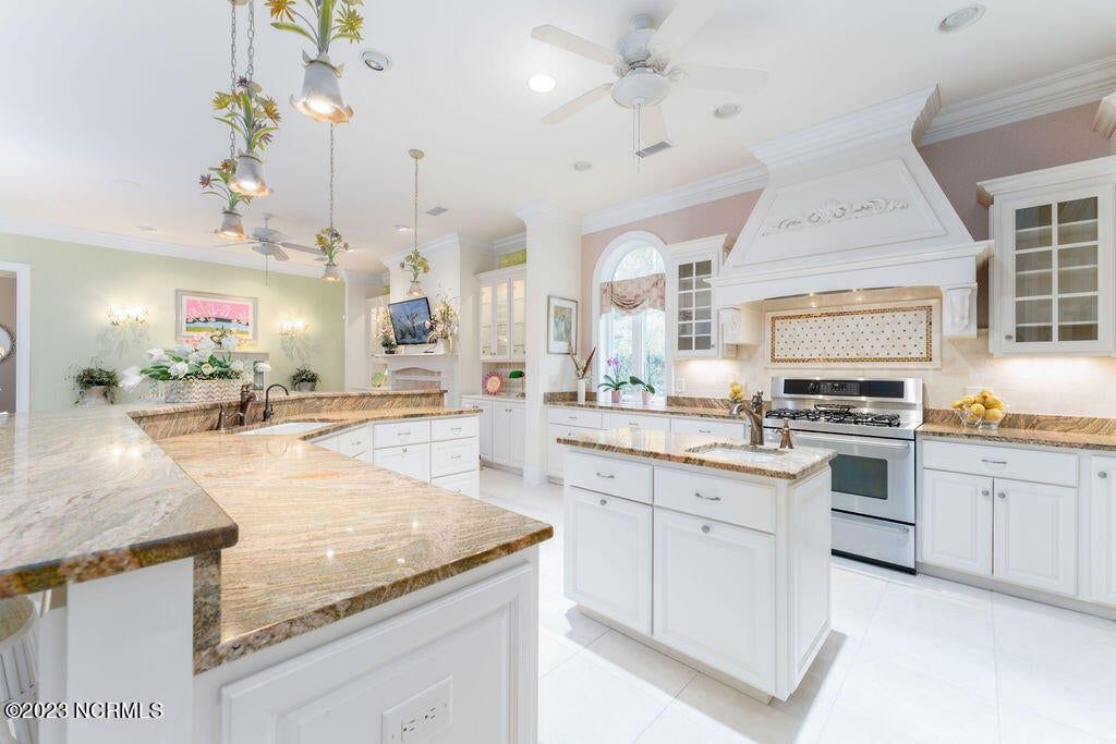 1302 Bay Breeze Court
