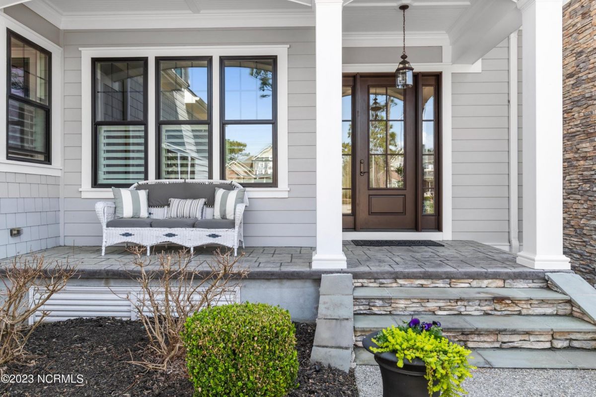 2716 Scarborough Way