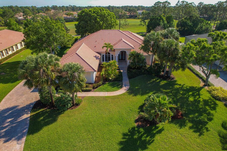 8035 Plantation Lakes Drive