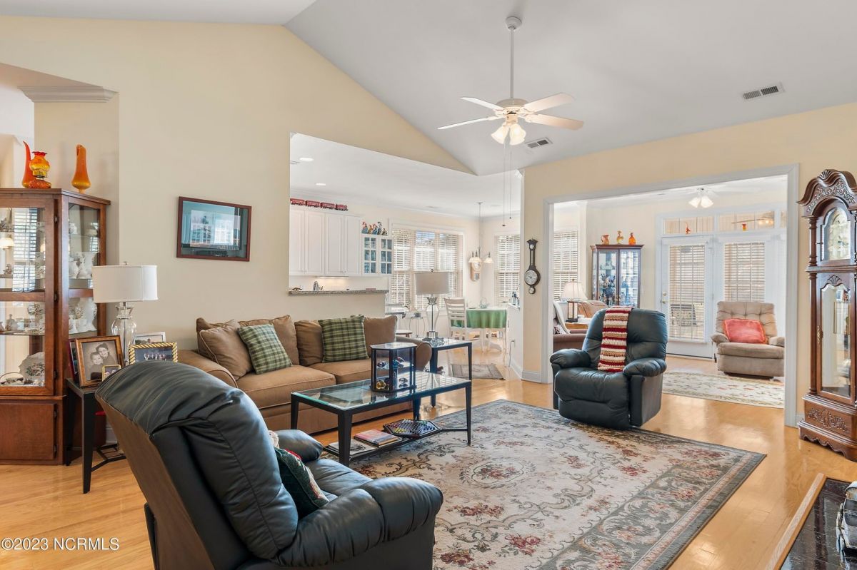 4405 Rose Hill Place