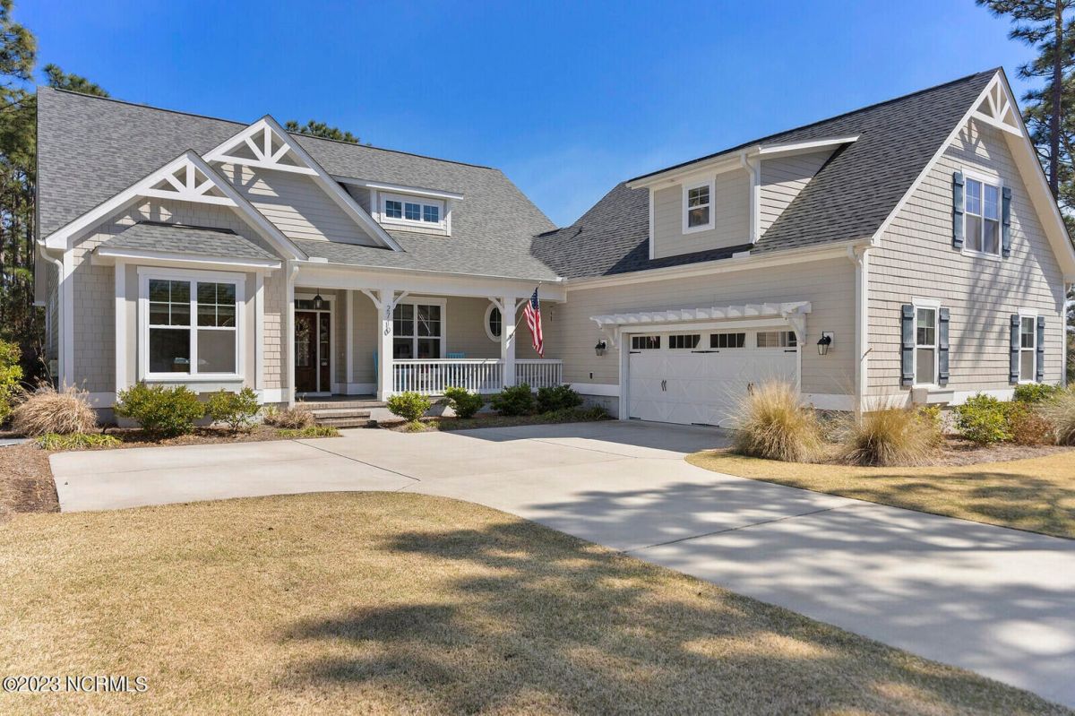 2710 Moss Creek Court