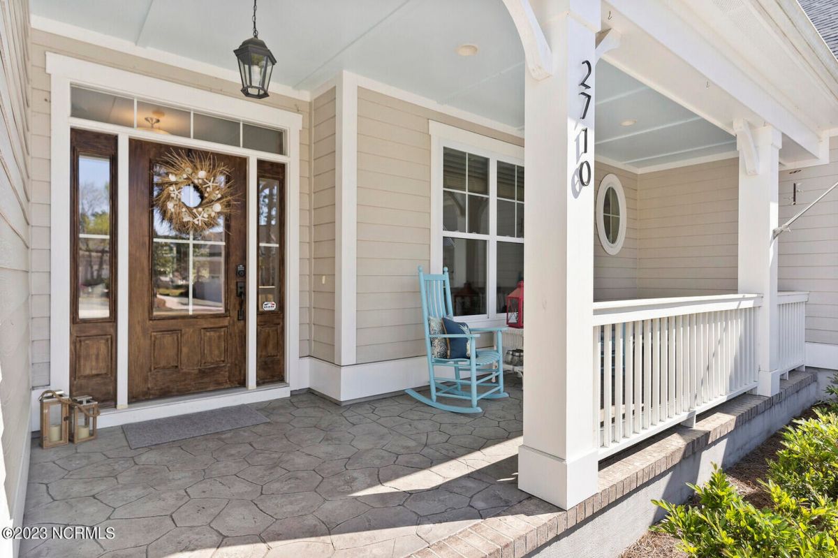 2710 Moss Creek Court