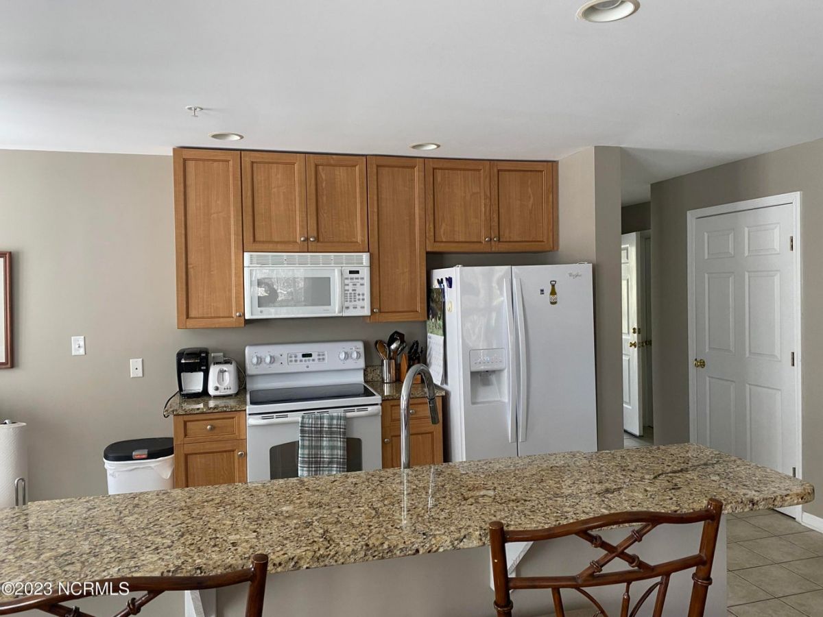 3350 Club Villas Drive