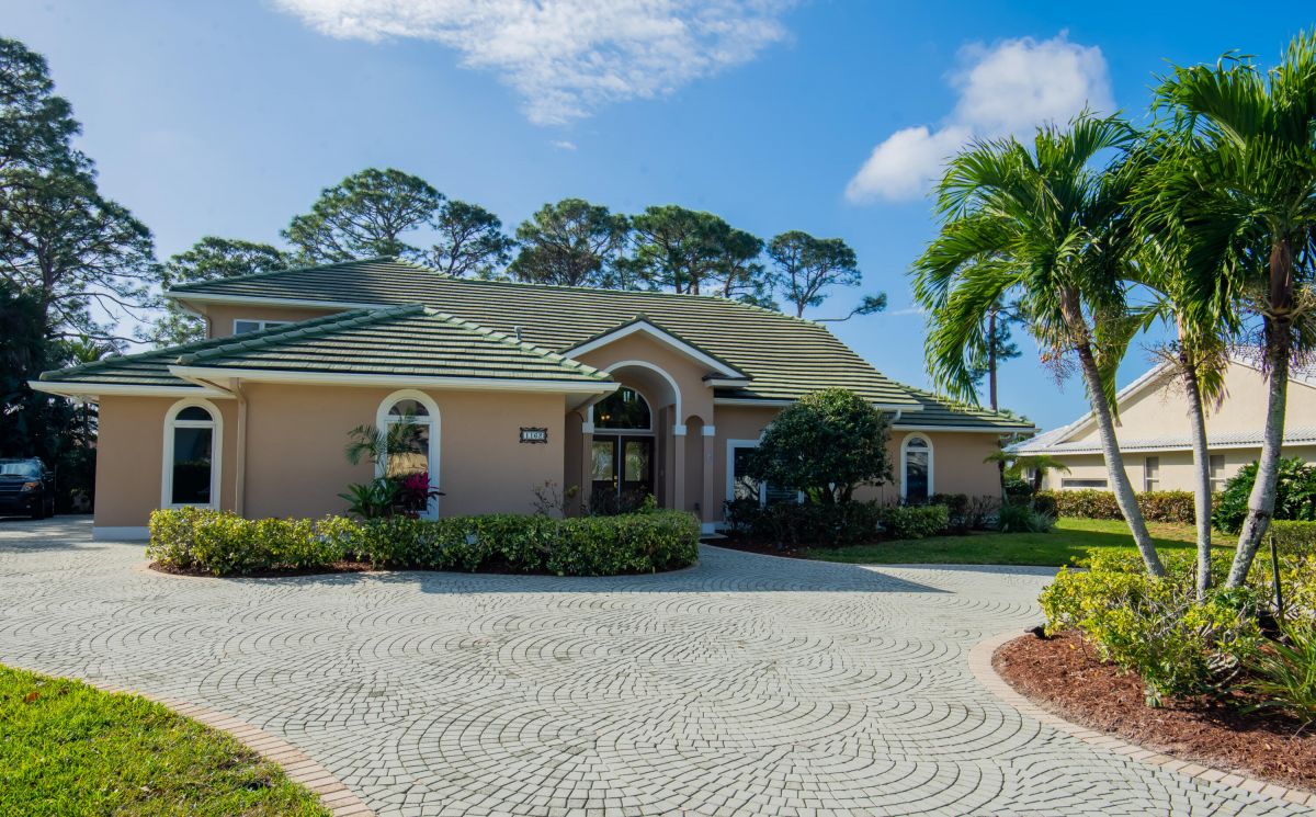 1162 Bent Pine Cove