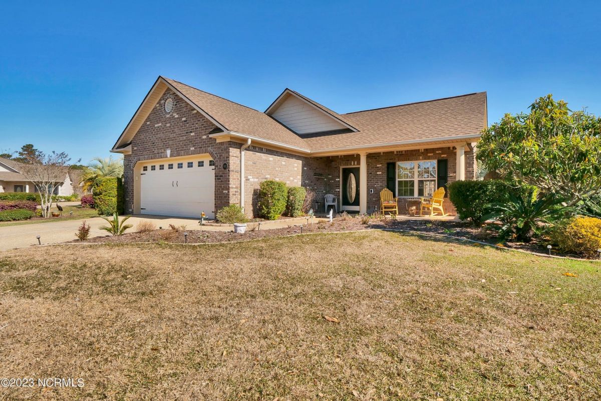 1112 Larchmont Court