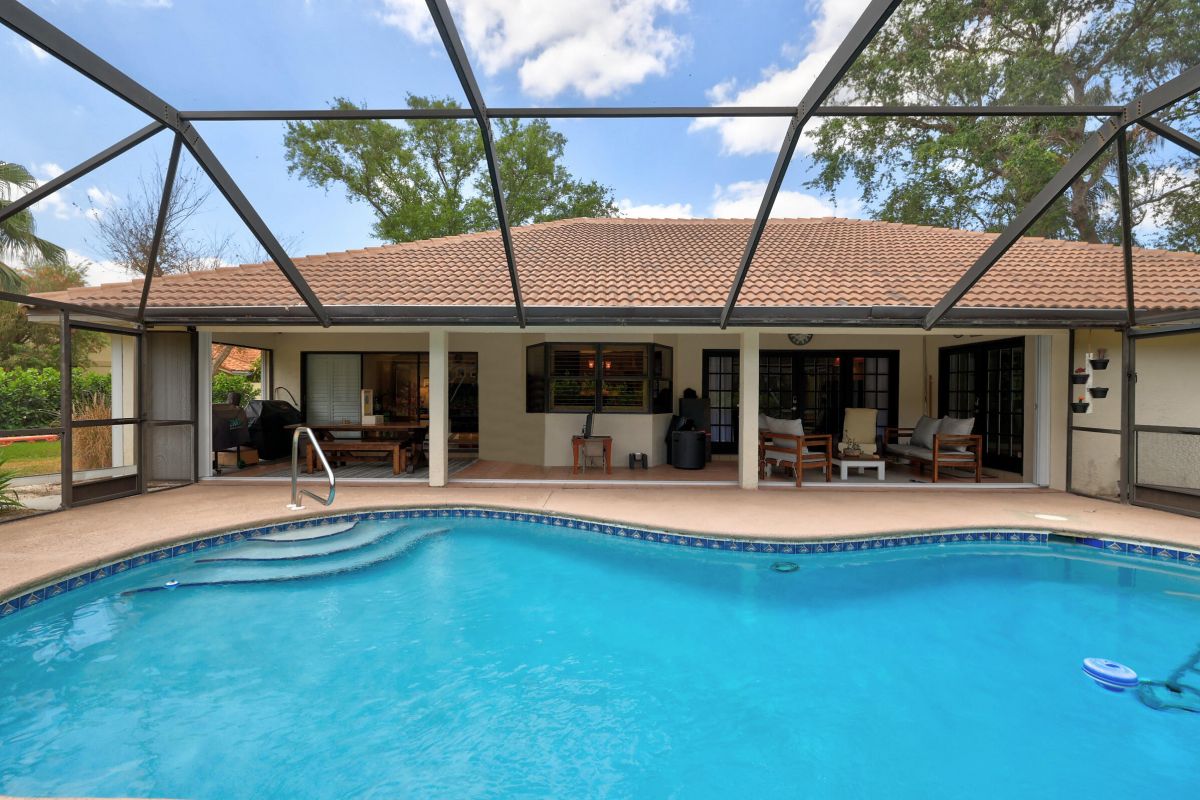1243 Starlite Cove