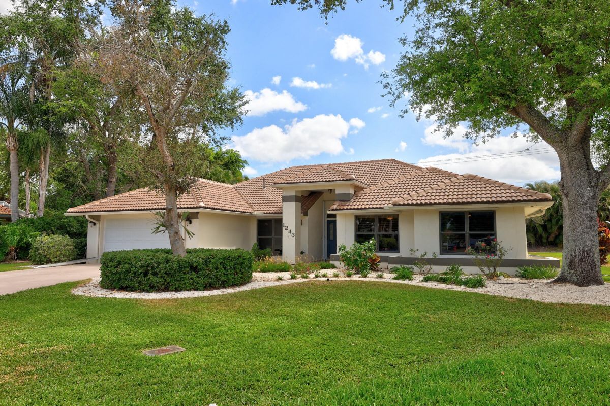 1243 Starlite Cove