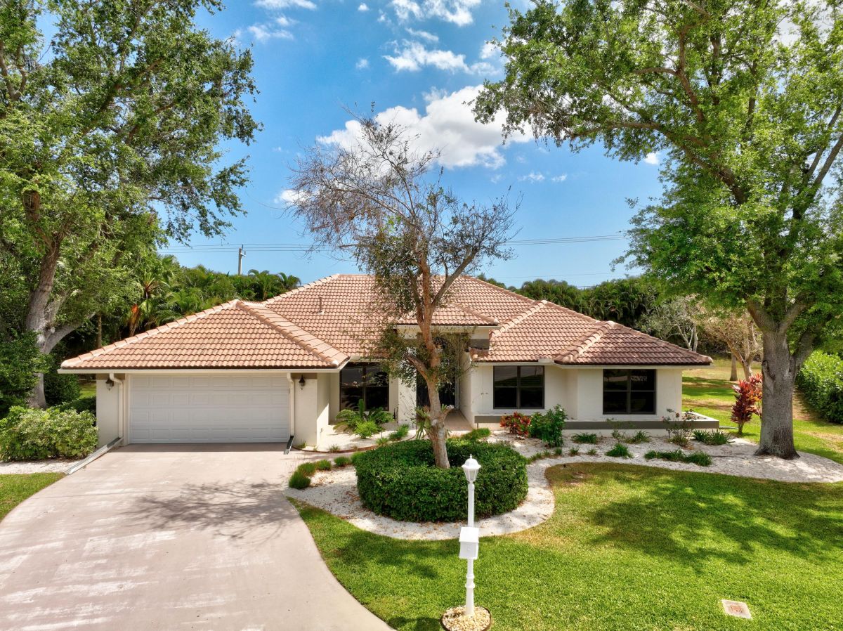 1243 Starlite Cove