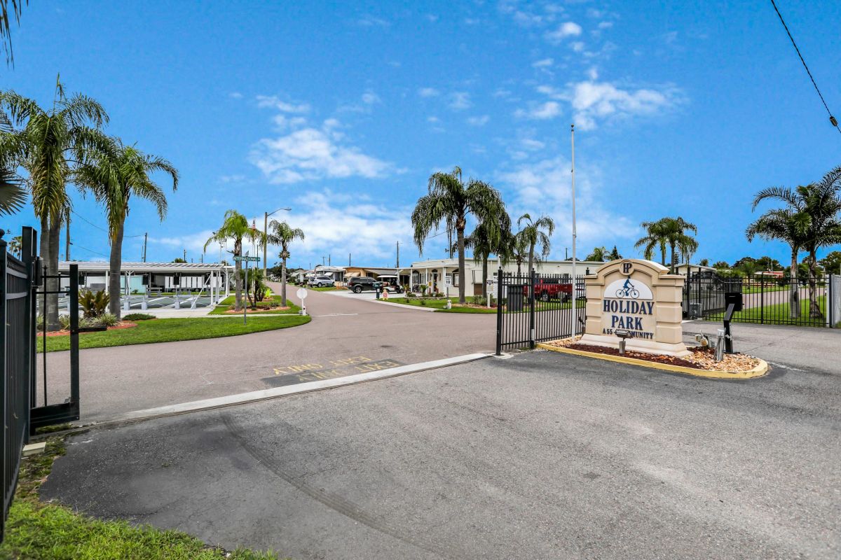 Holiday Mobile Home Park 55+ Active Adult Communities Lakeland, FL