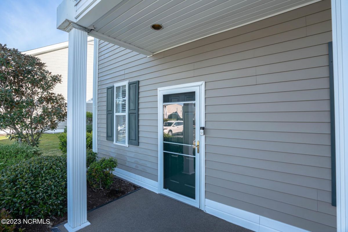 892 Great Egret Circle