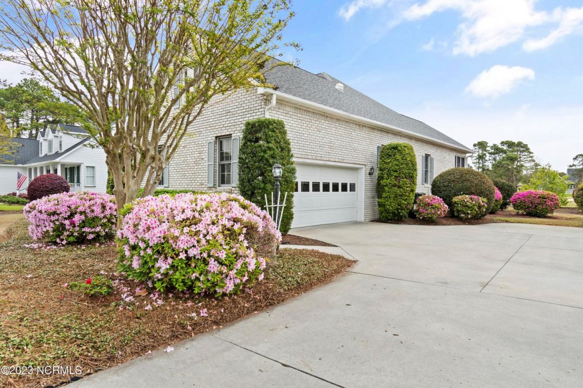 2965 Trailwood Drive