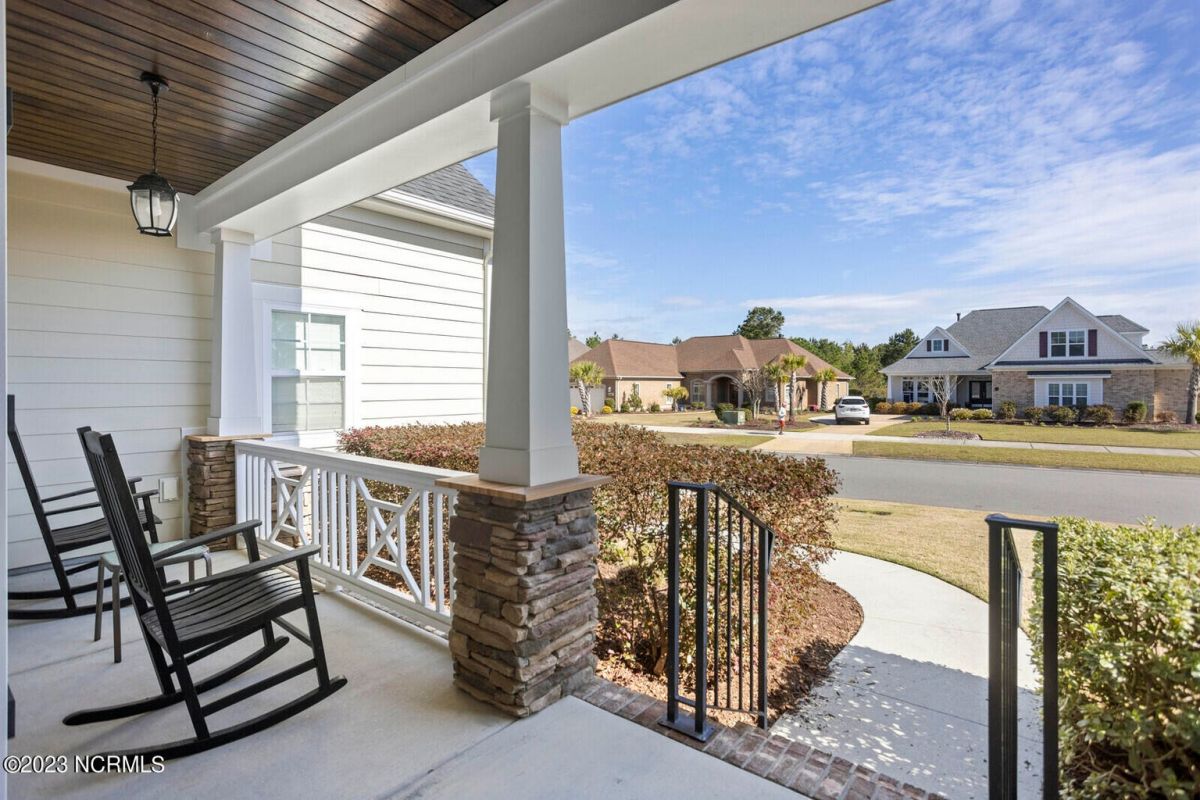 2453 Compass Pointe South Wynd