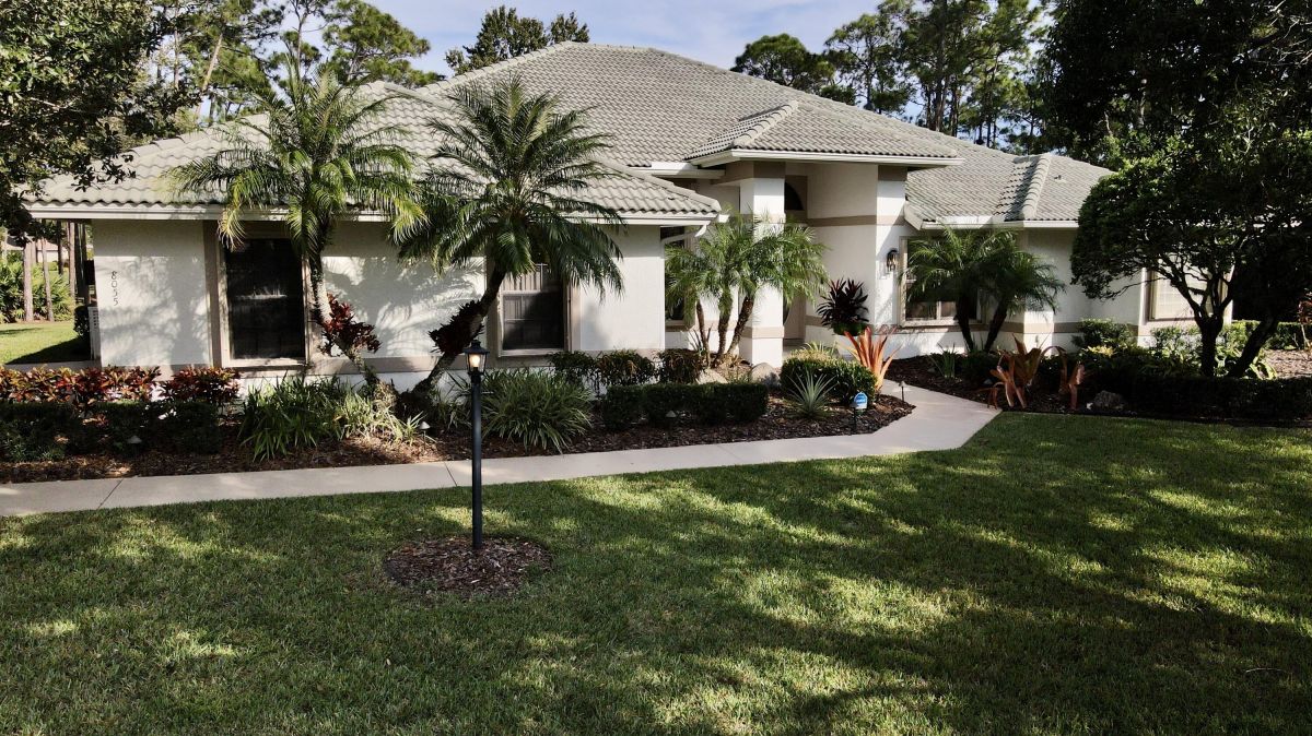 8055 Plantation Lakes Drive