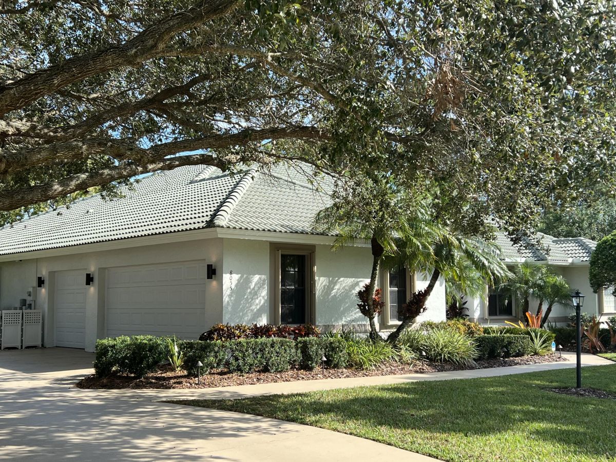 8055 Plantation Lakes Drive