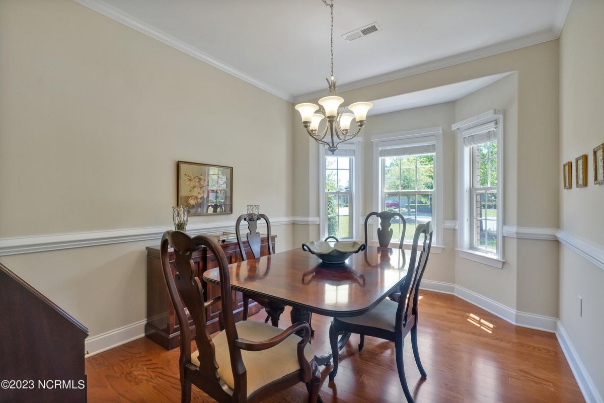 1106 Cresthill Court