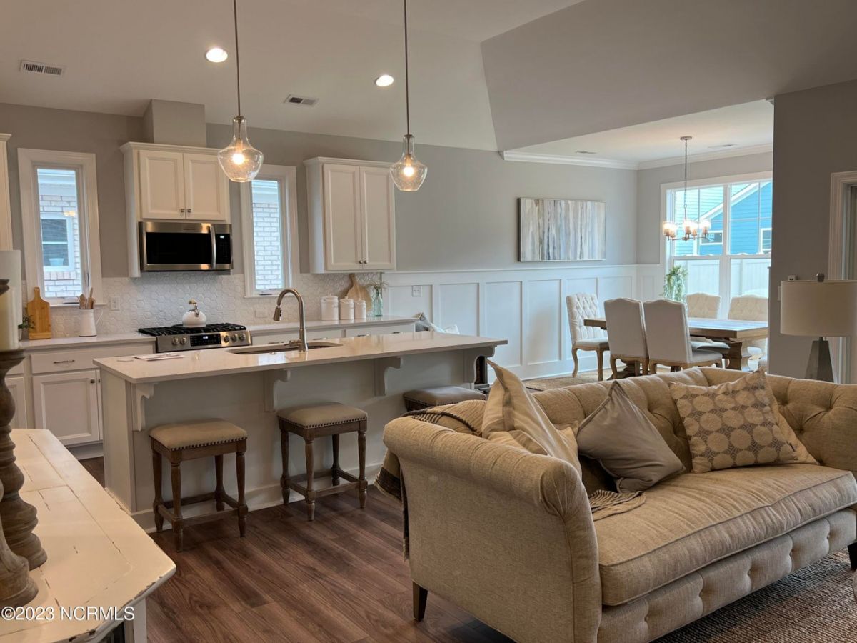 9018 Mango Bay Court