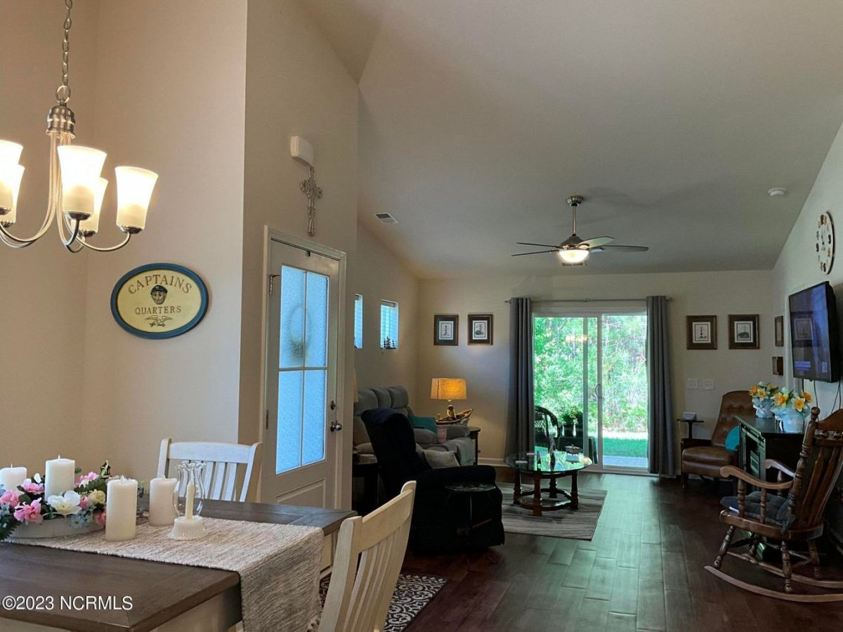 96 Calabash Lakes Boulevard