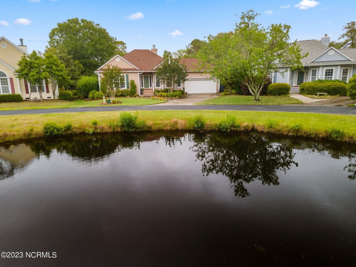 4155 Sheffield Place