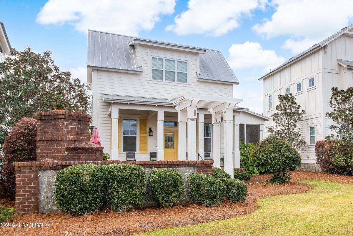 807 Meadowsweet Lane