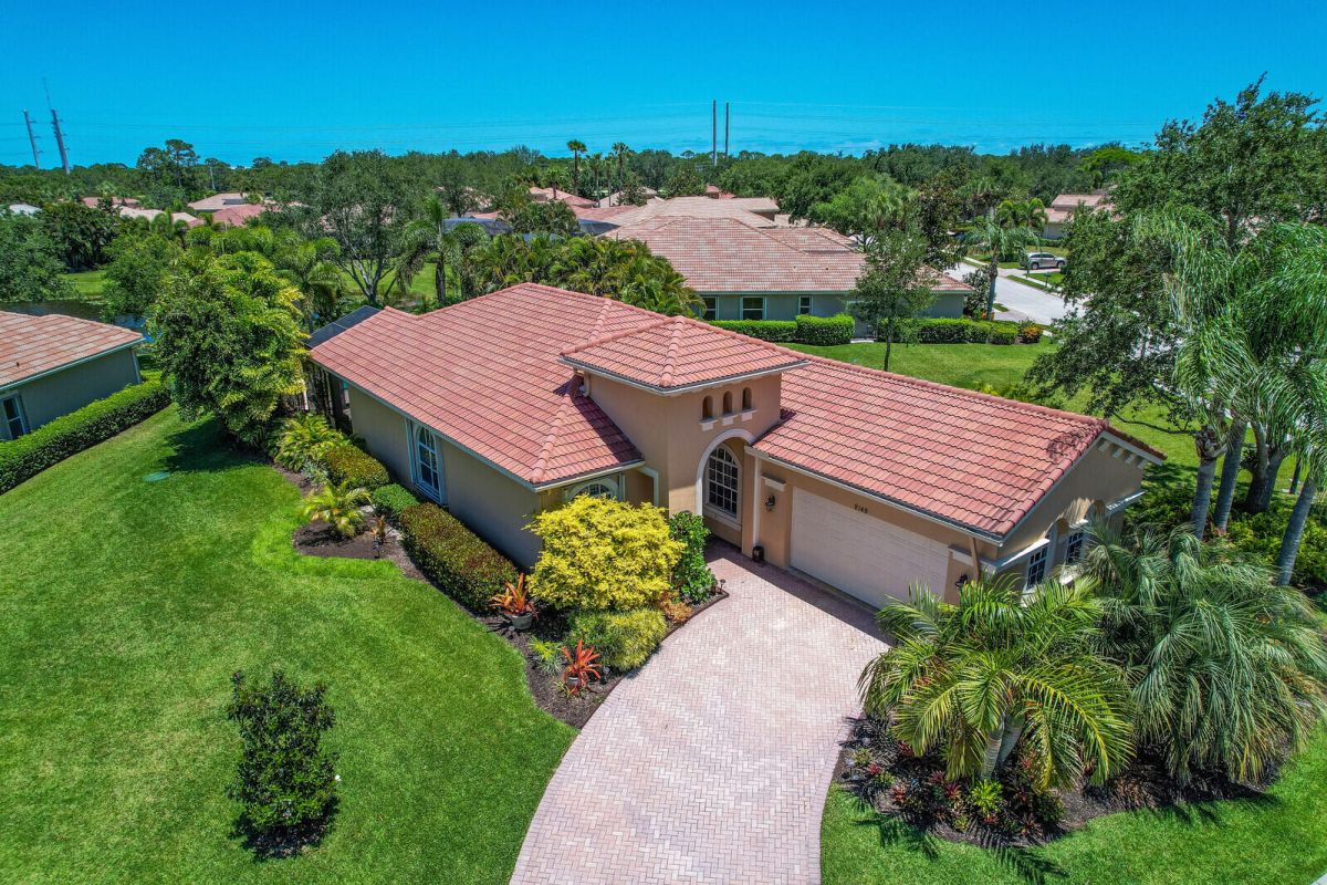 9149 Pumpkin Ridge Road