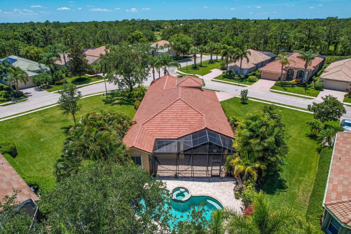 9149 Pumpkin Ridge Road