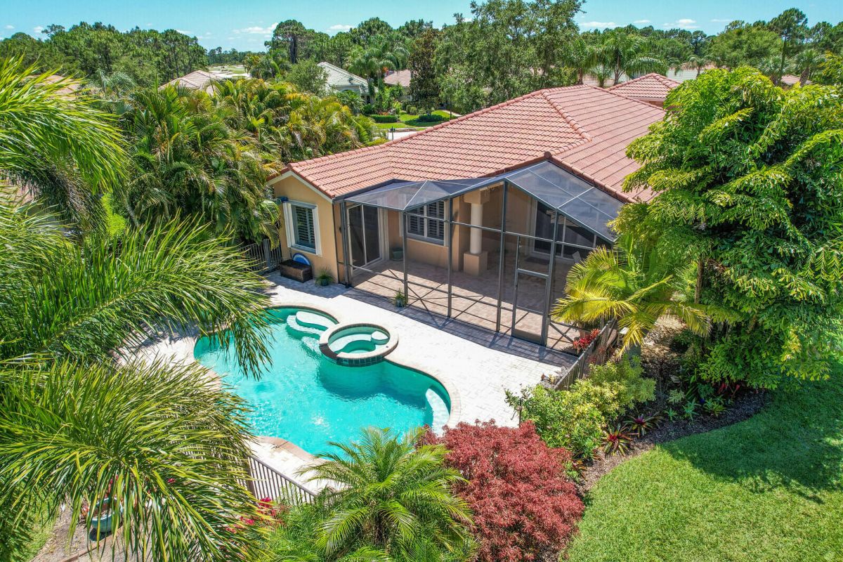 9149 Pumpkin Ridge Road