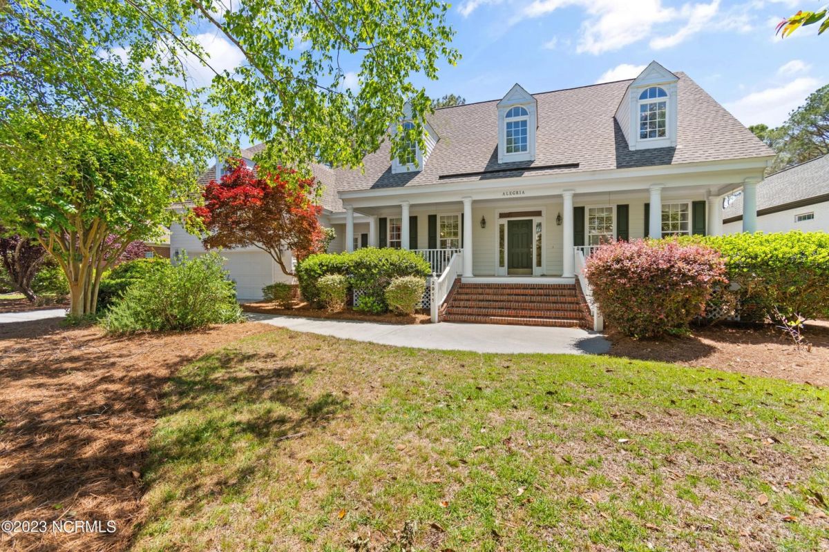 2911 Trailwood Drive