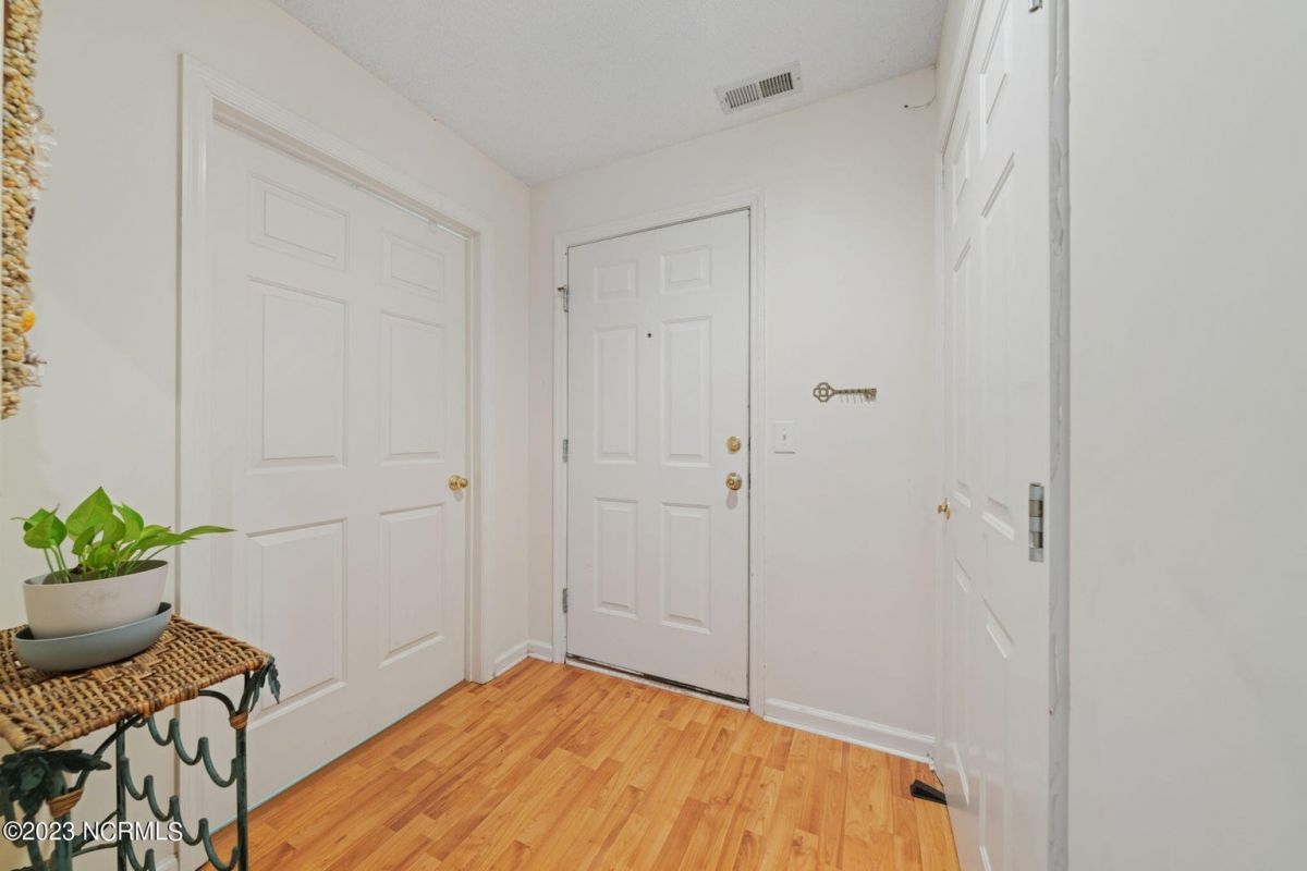 3030 Marsh Winds Circle