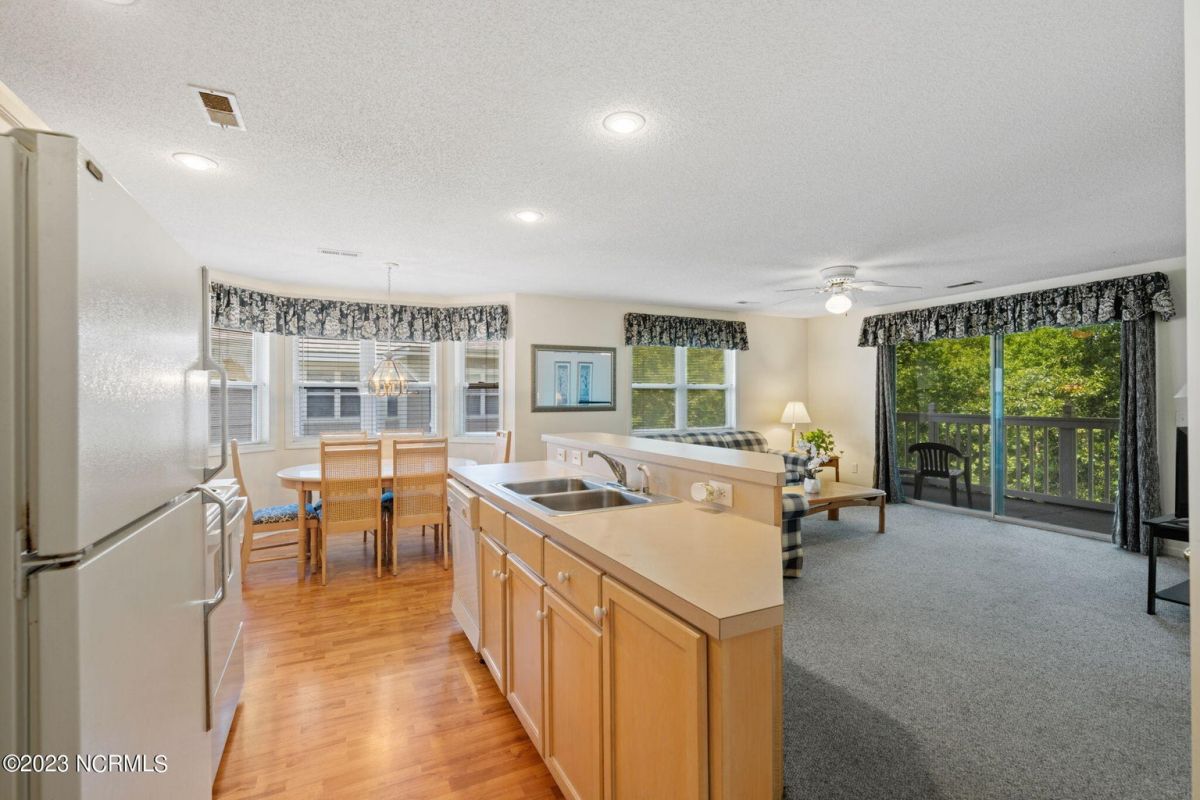 3030 Marsh Winds Circle