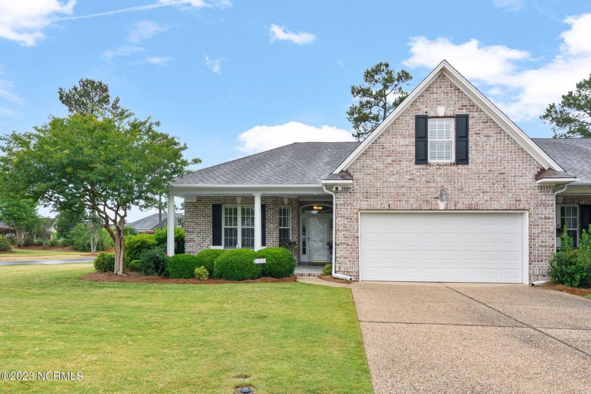 1028 Townes Court