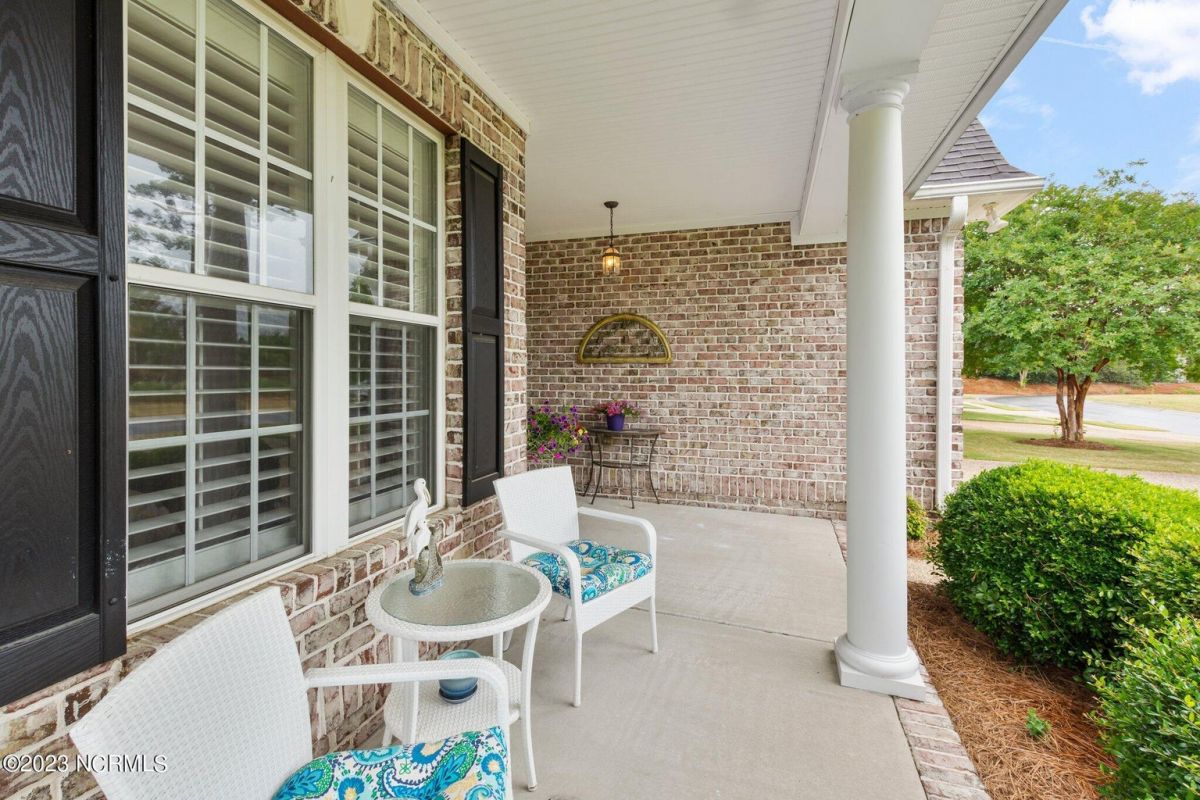 1028 Townes Court