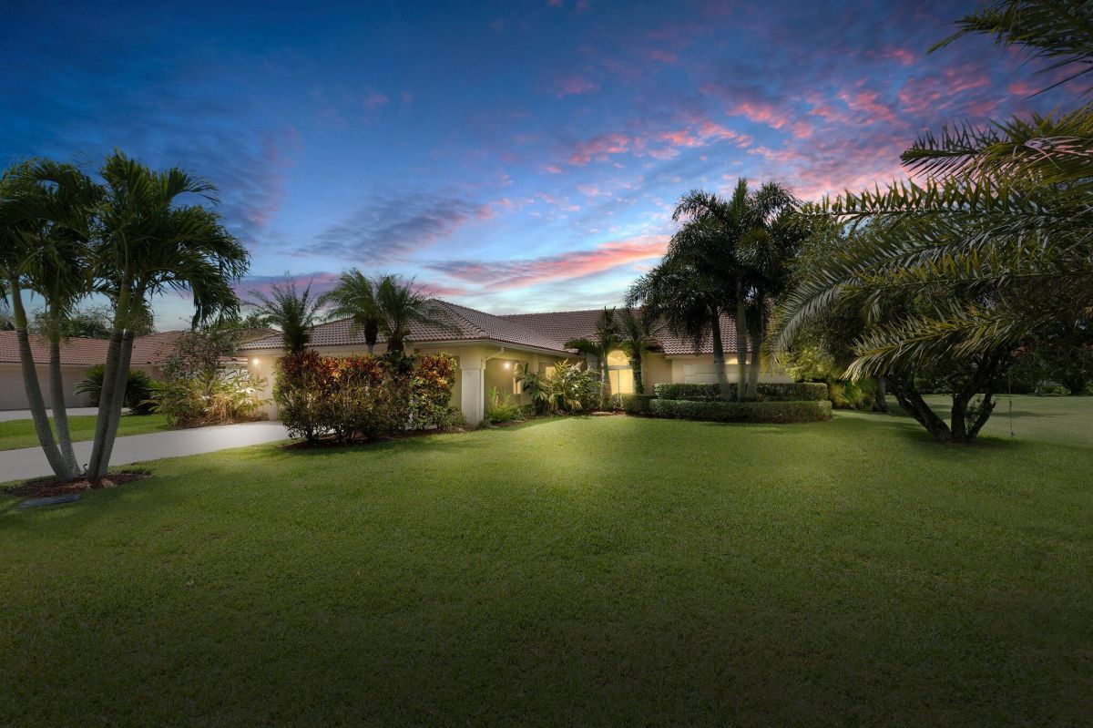 1226 Paradise Cove