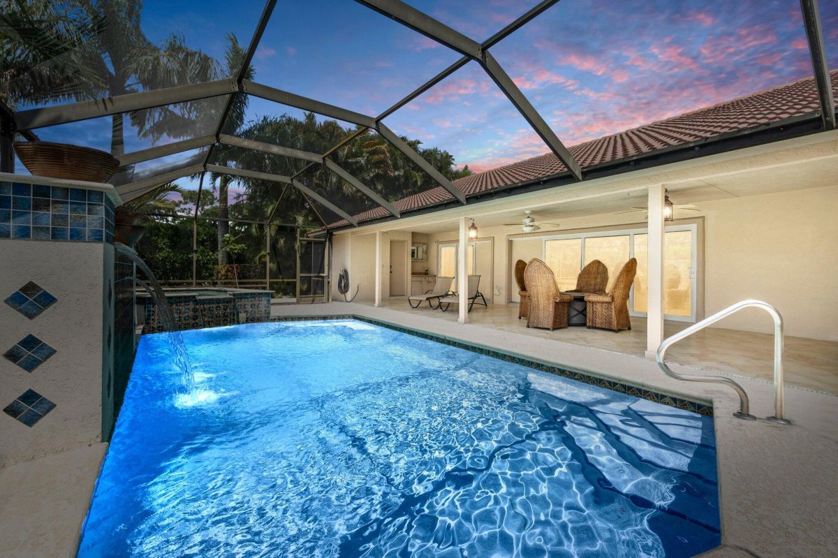 1226 Paradise Cove