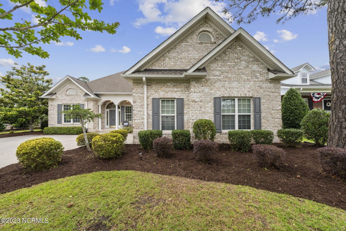 4395 Spanish Moss Court