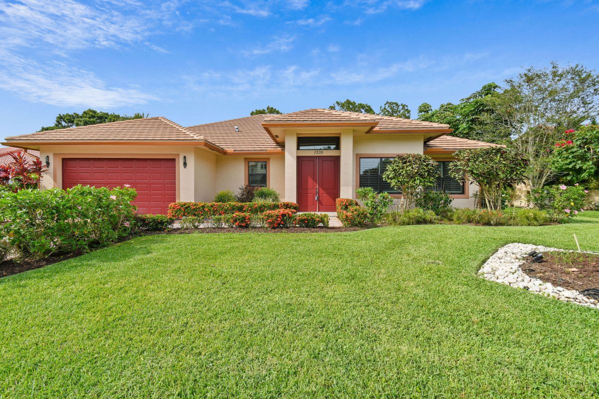 1335 Bent Pine Cove