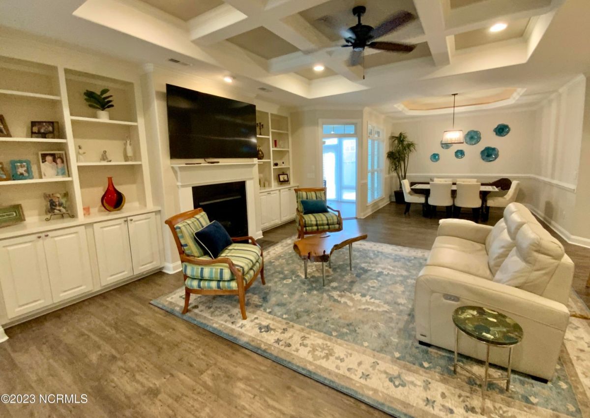 8488 Oak Abbey Trail