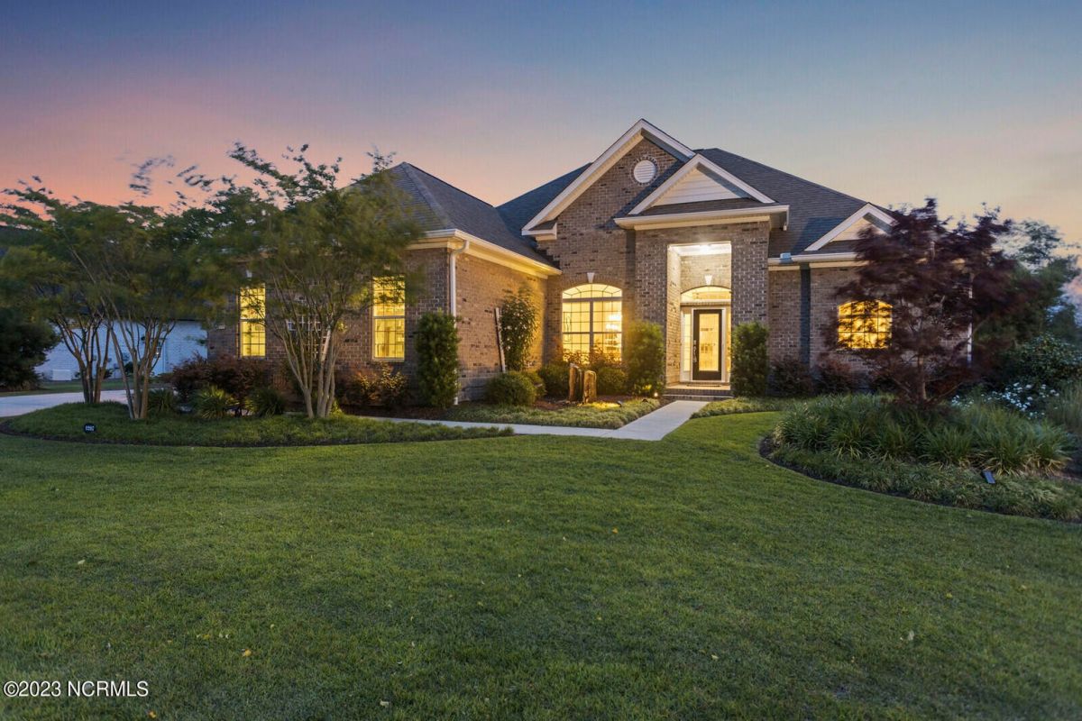 1207 Dalton Way