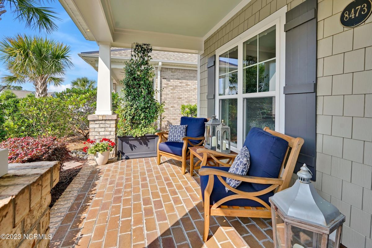 8473 Oak Abbey Trail