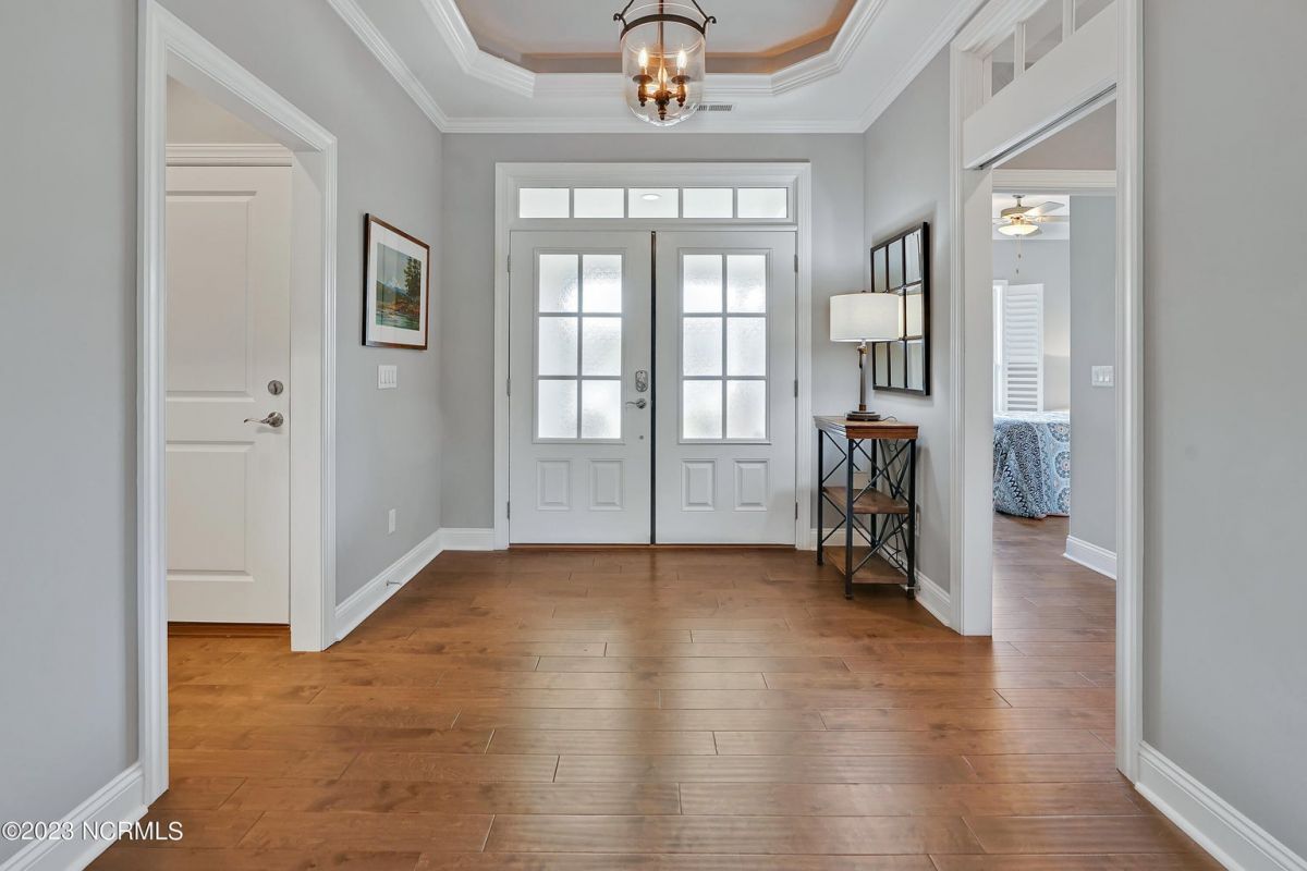 8473 Oak Abbey Trail