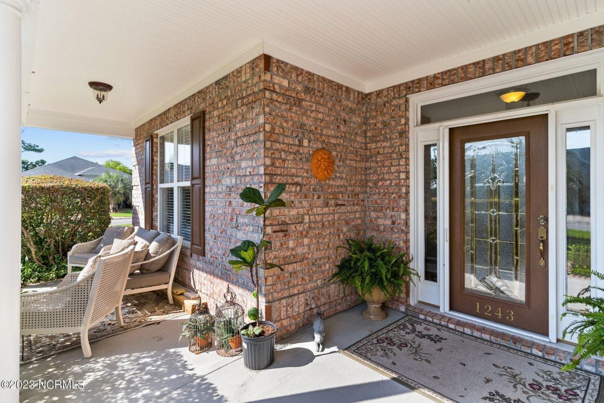 1243 Nightingale Court