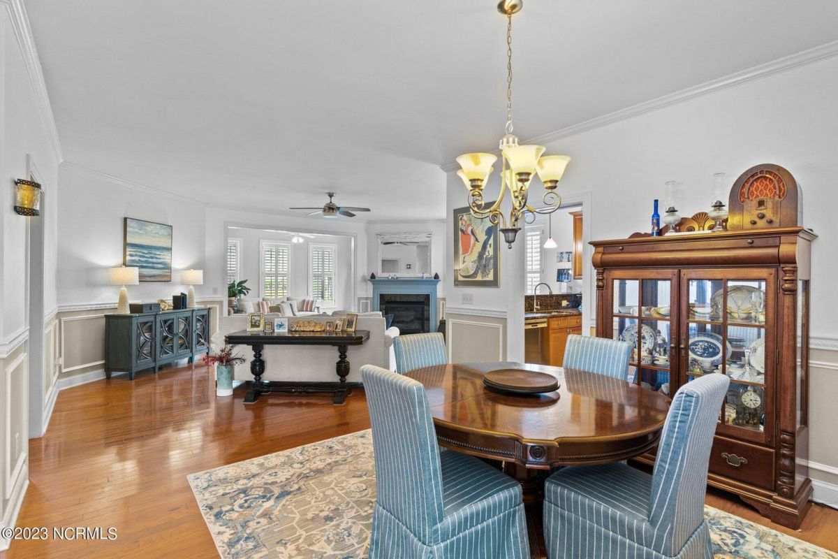1243 Nightingale Court