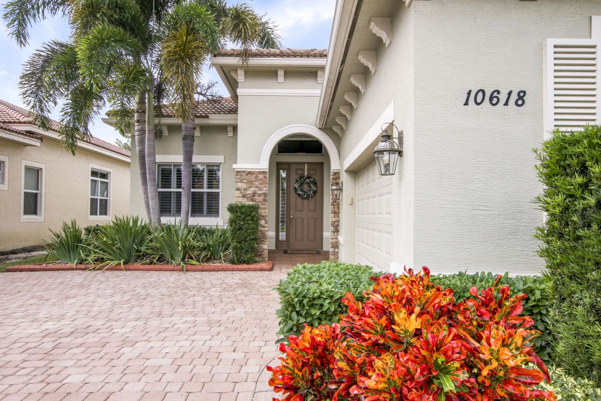 10618 Visconti Way