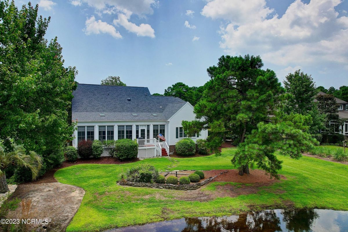 2792 Marsh Point Lane