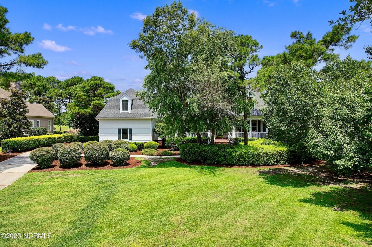 2792 Marsh Point Lane